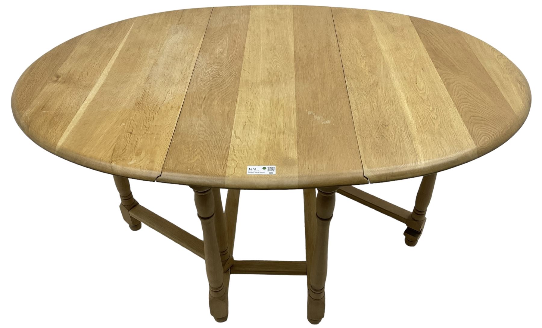 Contemporary oak and beech dining table - Image 6 of 6