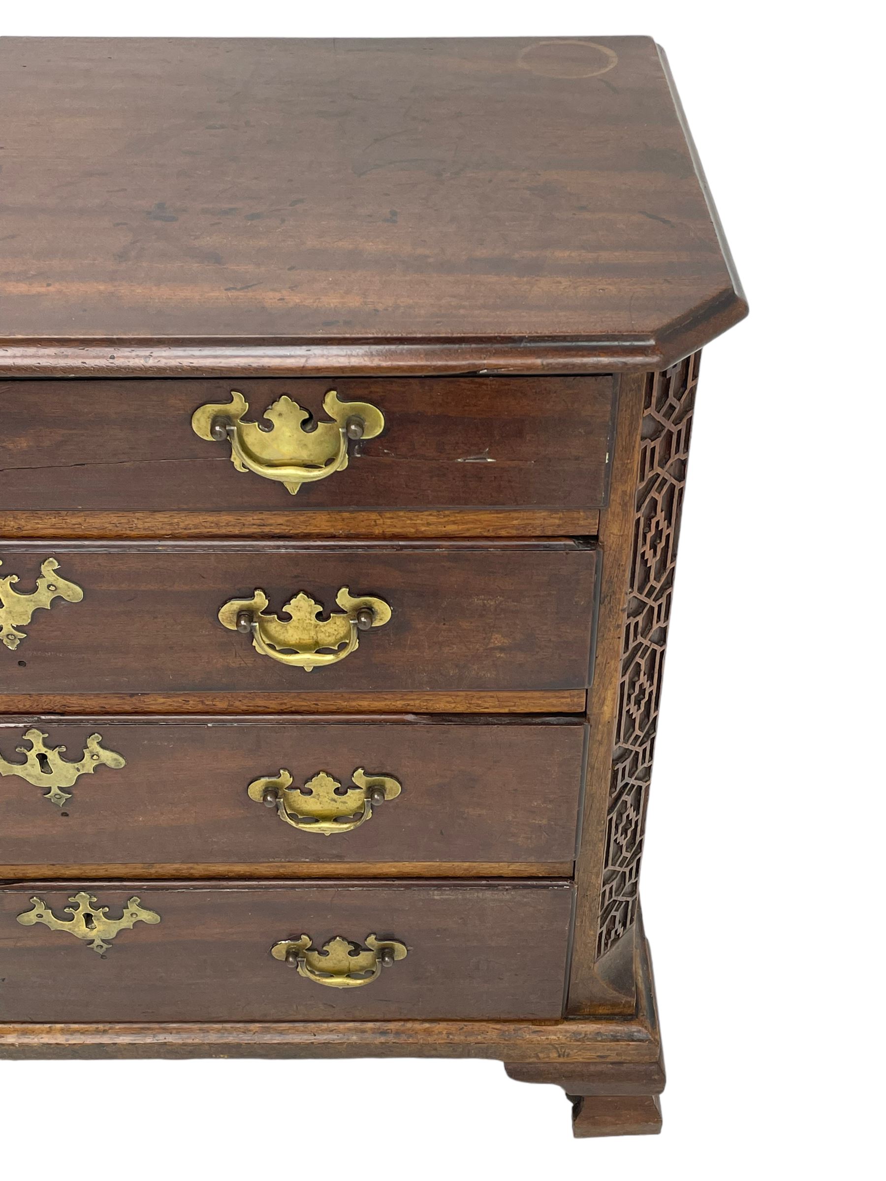 George III Chippendale design mahogany chest - Image 5 of 13