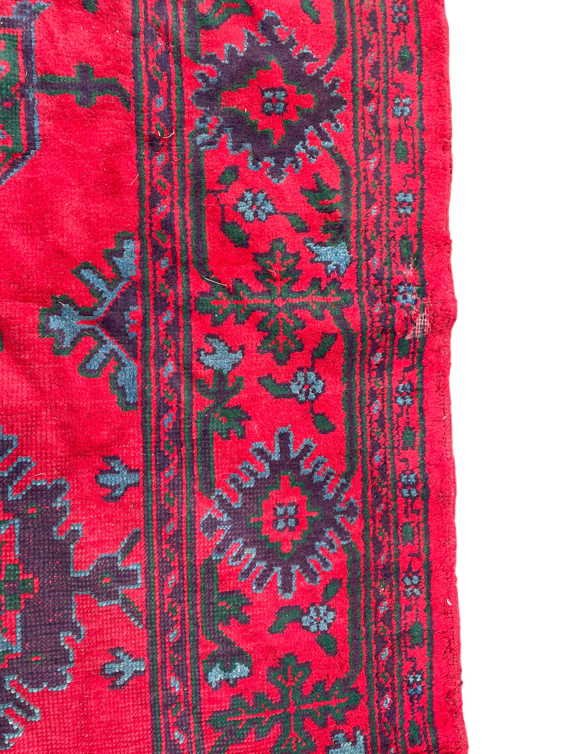 Early 20th century Western Anatolia Turkish Oushak crimson ground carpet - Image 2 of 10