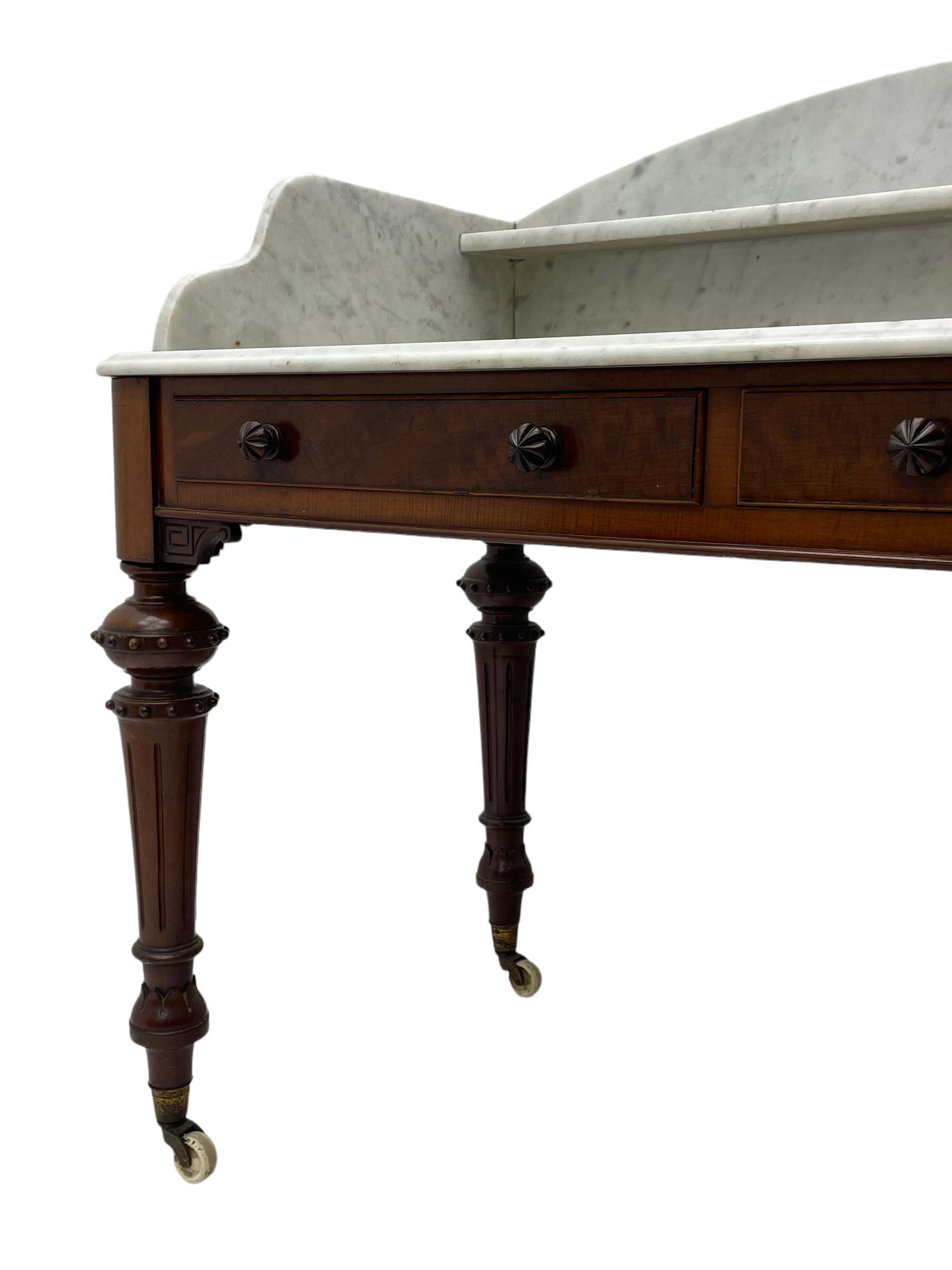 Victorian figured mahogany two-piece bedroom set - the washstand with white and black marble moulded - Image 19 of 28