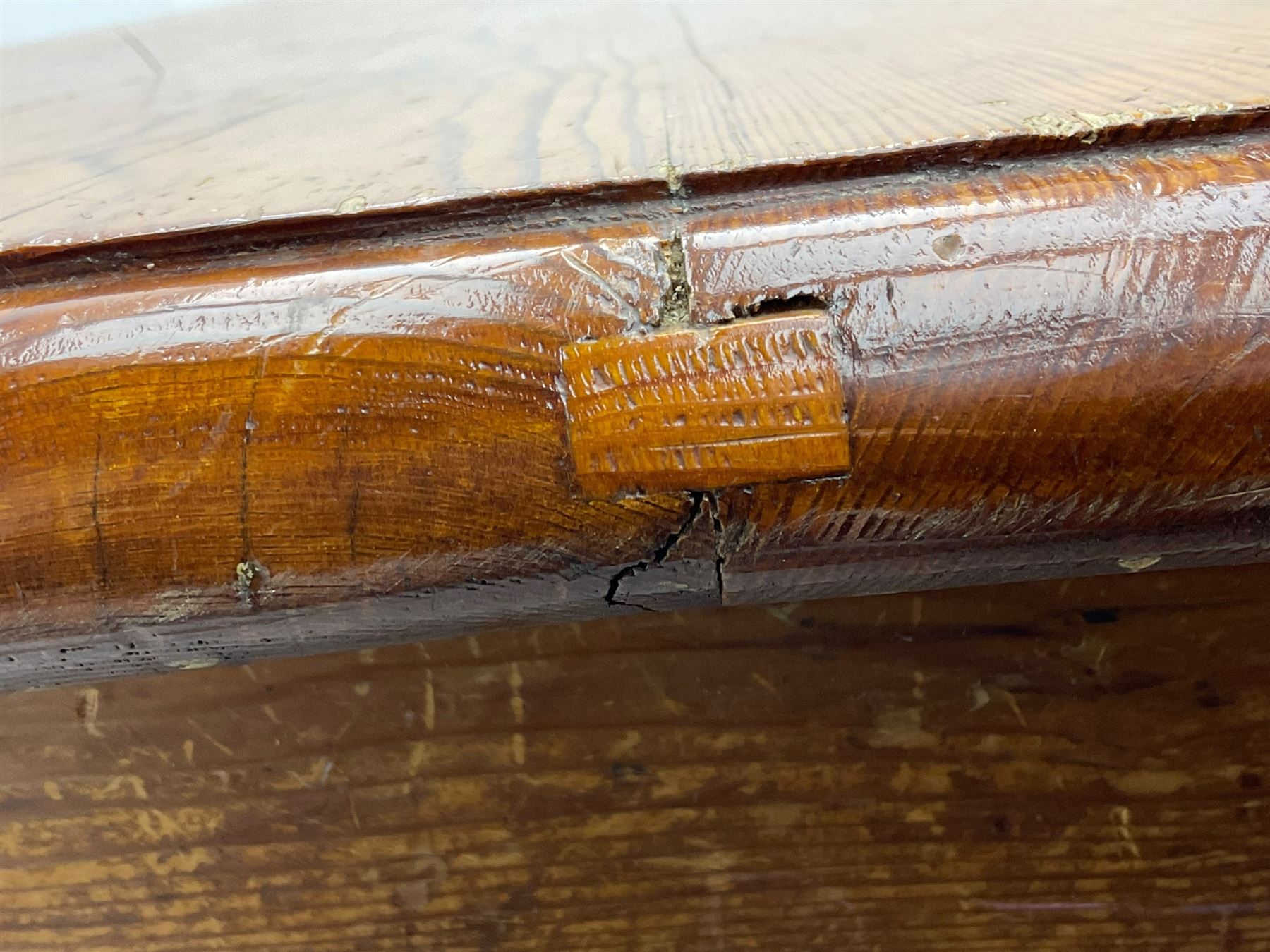 19th century pitch pine dining table - Image 6 of 6