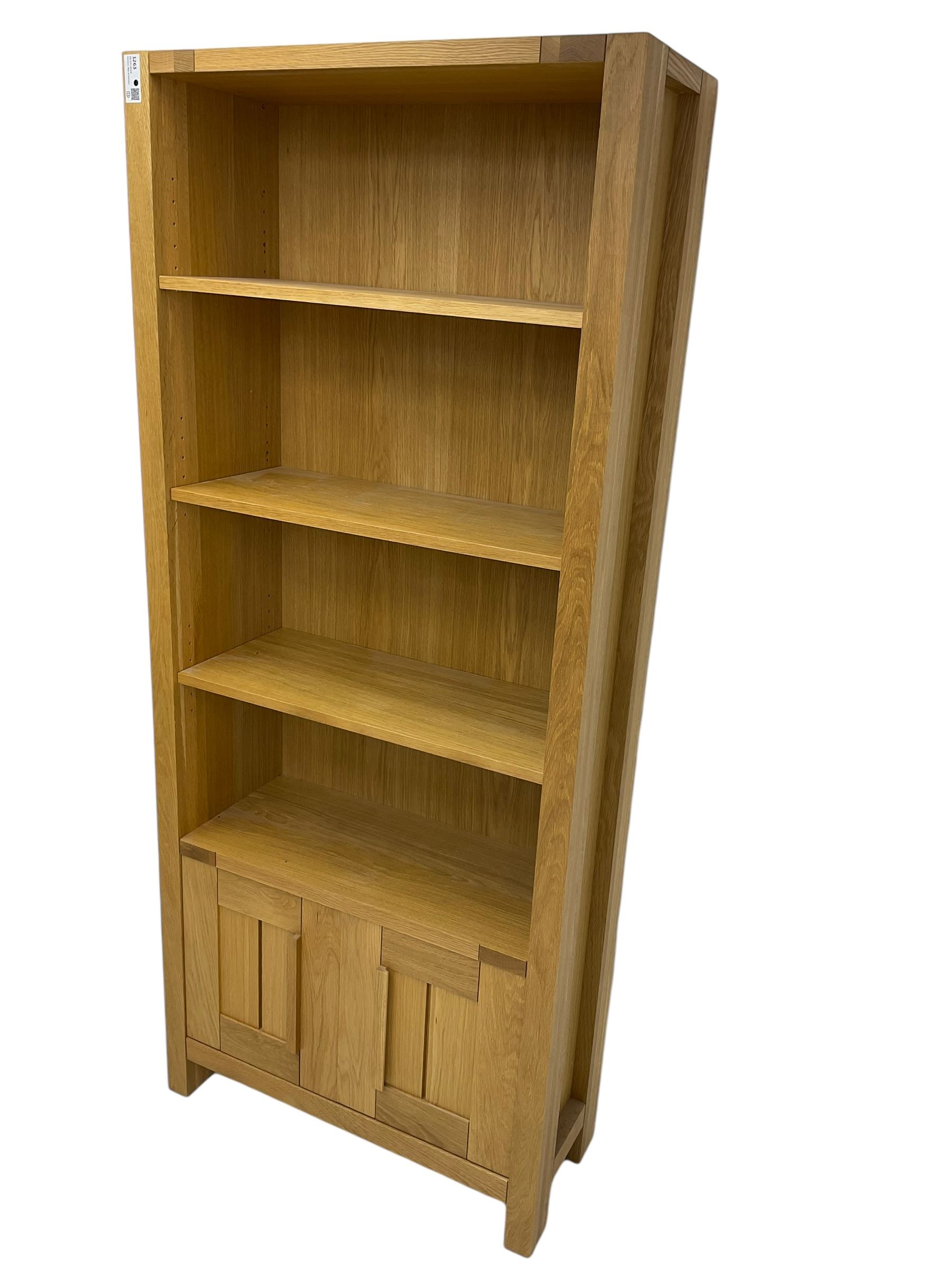 Light oak open bookcase - Image 2 of 4