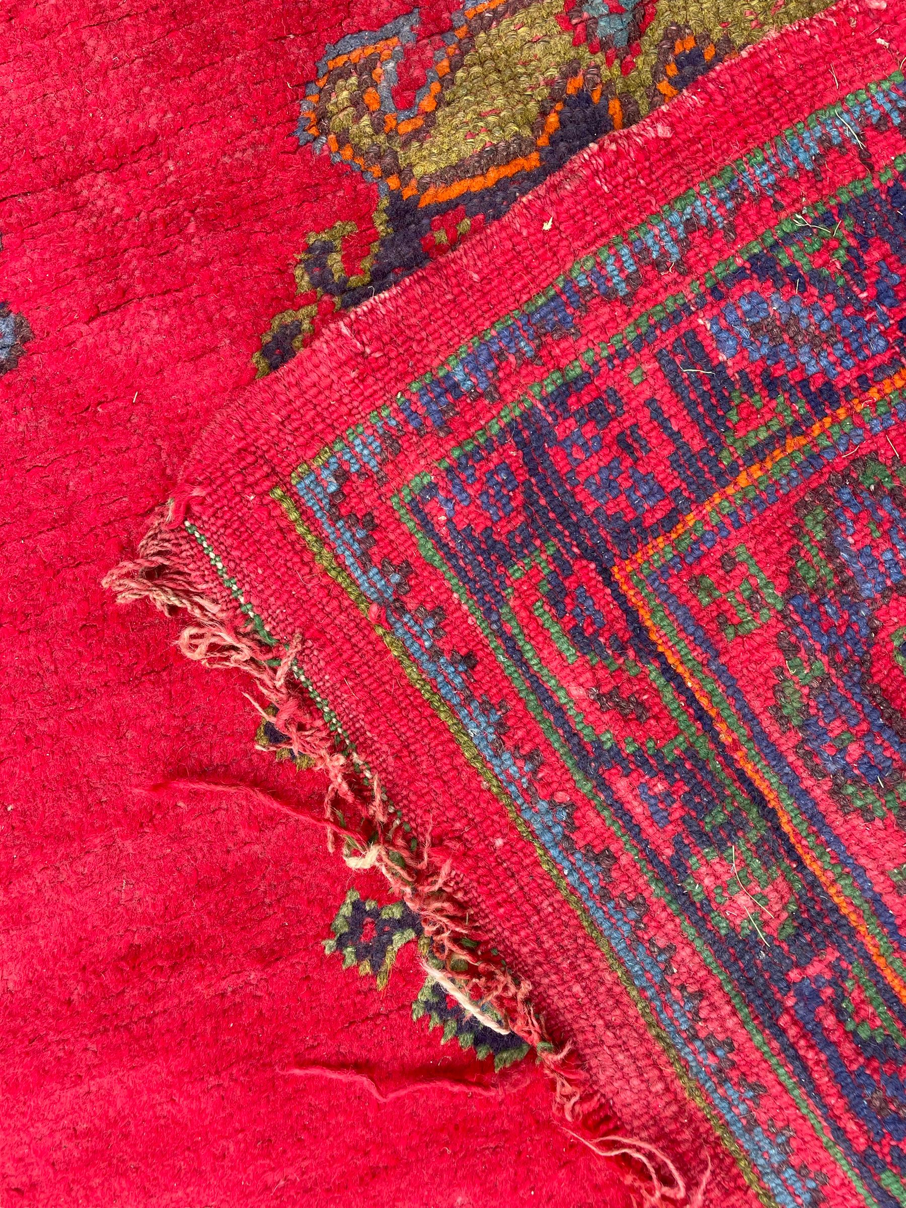 Early 20th century Western Anatolia Turkish Oushak crimson ground carpet - Image 9 of 10