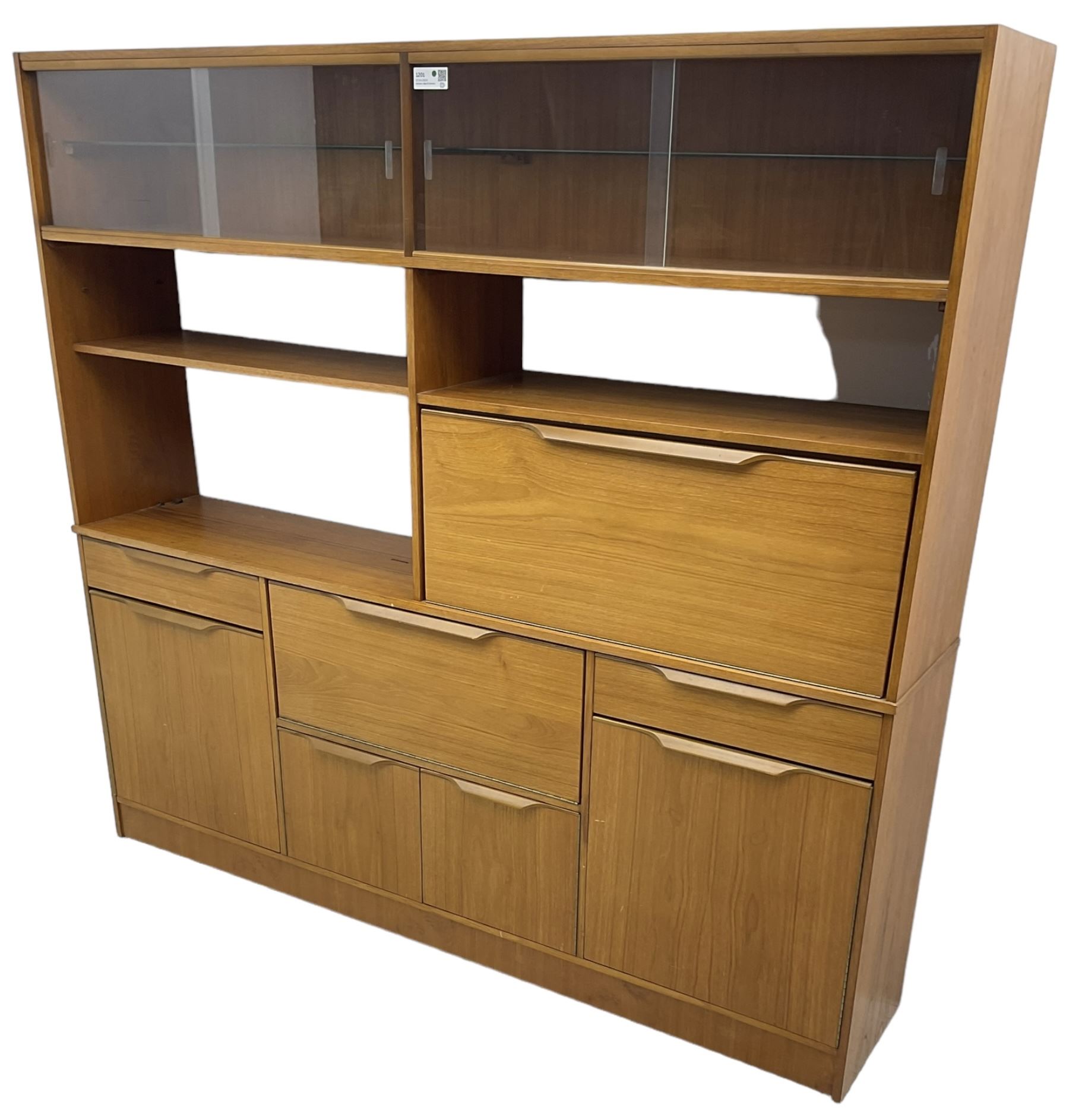 Mid-20th century teak sectional wall unit - Image 5 of 6
