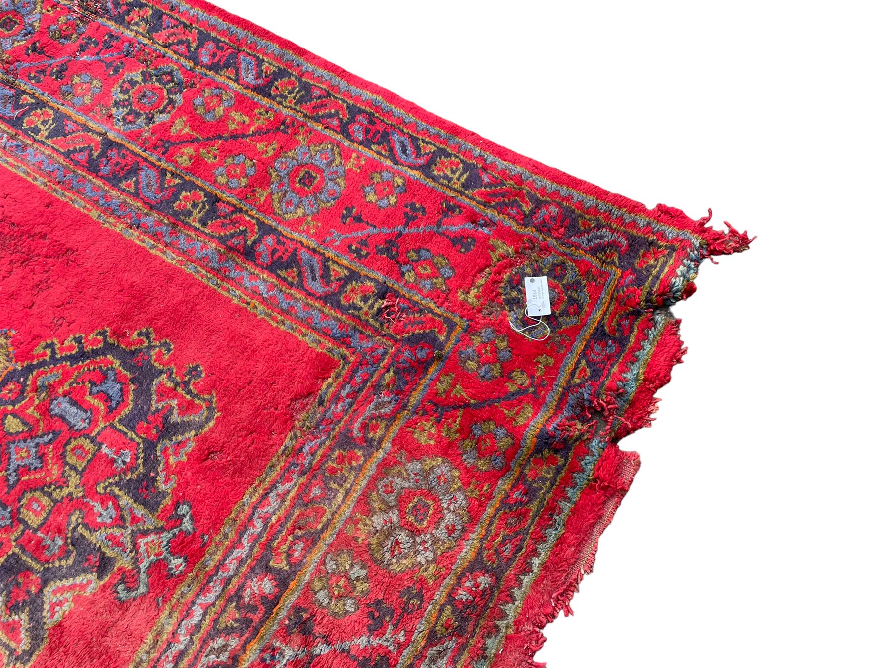 Early 20th century Western Anatolia Turkish Oushak crimson ground carpet - Bild 3 aus 10