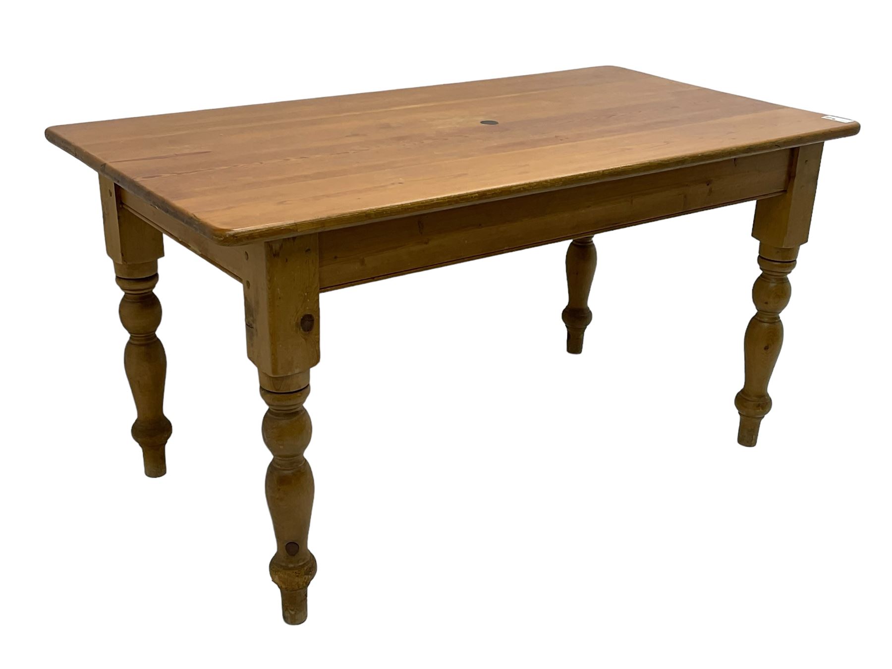 Polished pine farmhouse design dining table - Image 3 of 6