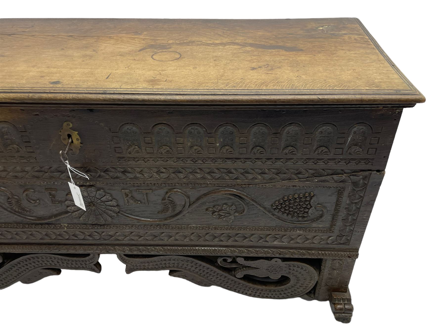George III oak blanket box or kist - Image 13 of 13