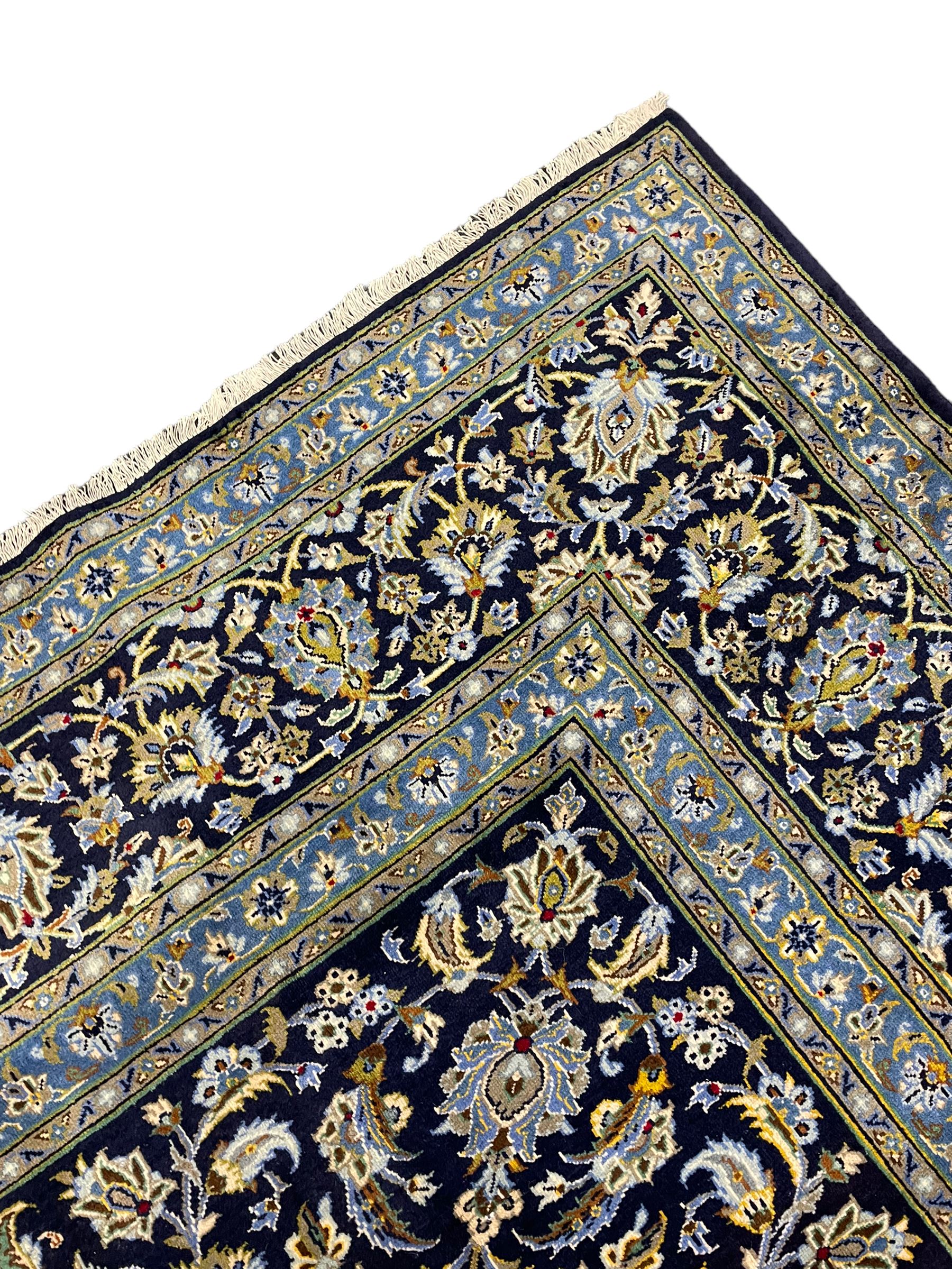 Central Persian Kashan indigo ground carpet - Image 5 of 7