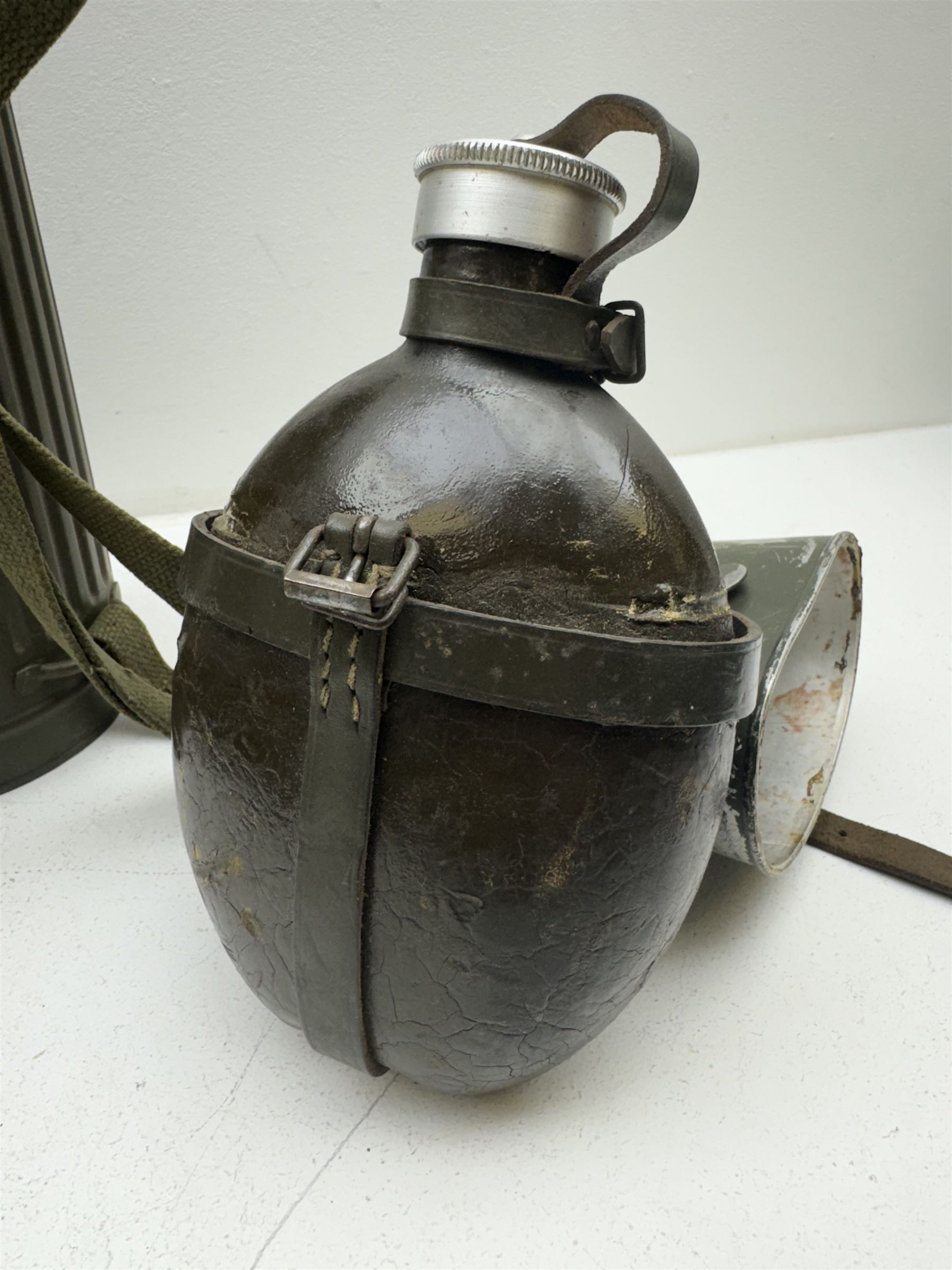 Two WWII German army canteen water bottles - Image 2 of 5