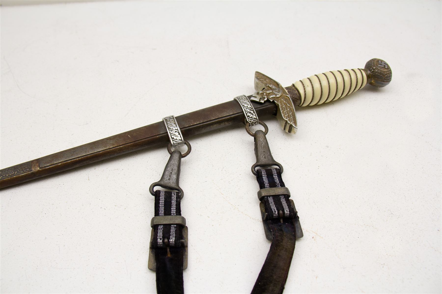 WWII German Luftwaffe officers navel dress dagger with white celluloid grip having wire binding - Image 2 of 5