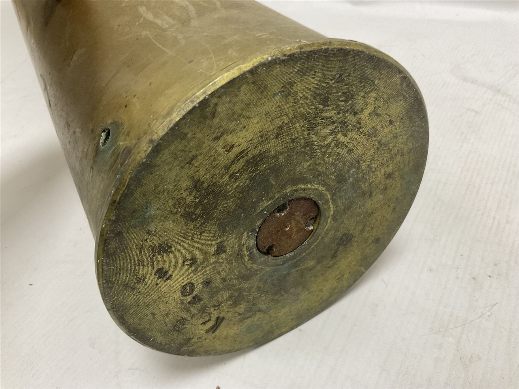 Large brass shell case - Image 10 of 12