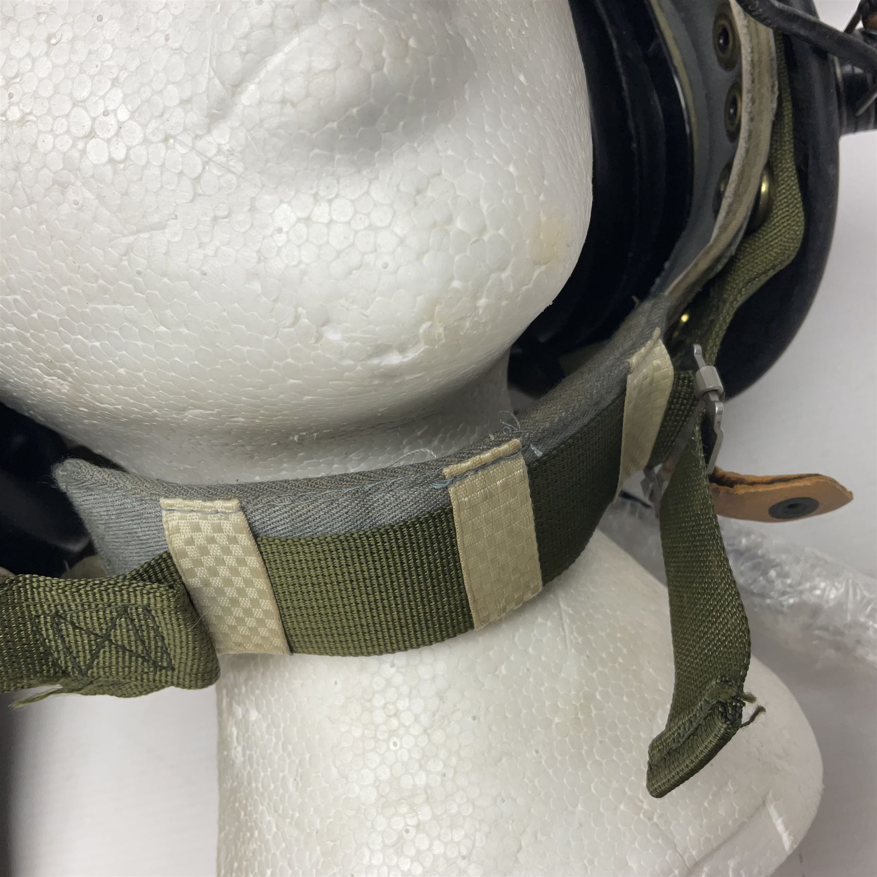 Silver grey SPH-4B Flight Helmet as used by helicopter pilots in the USAF and US Army in the 1990s; - Image 9 of 20