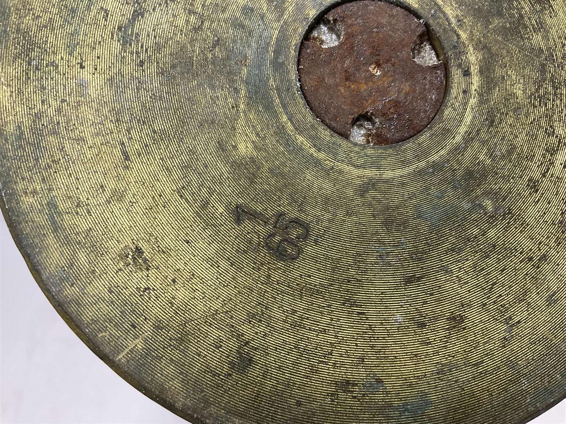 Large brass shell case - Image 12 of 12