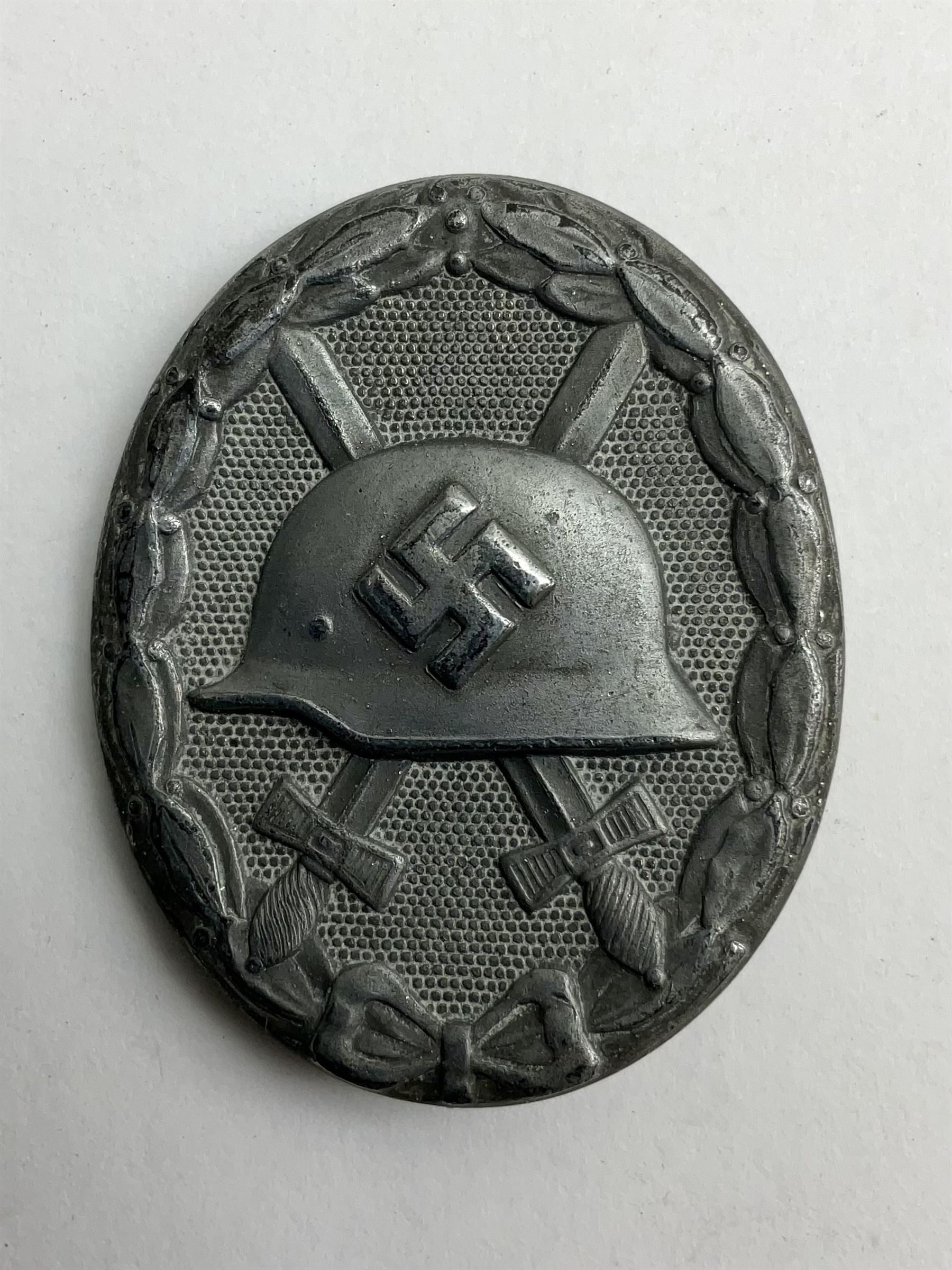 German Third Reich wound badge - Image 2 of 3