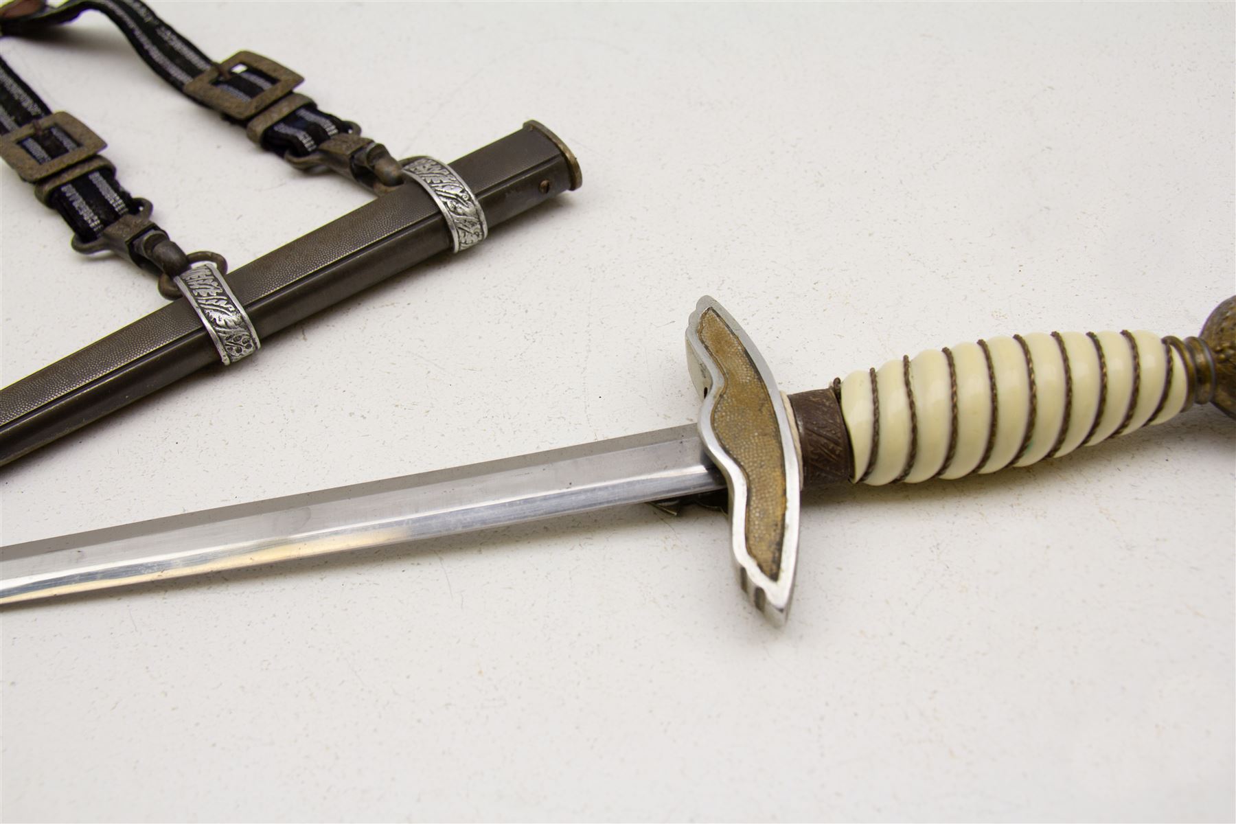 WWII German Luftwaffe officers navel dress dagger with white celluloid grip having wire binding - Image 5 of 5