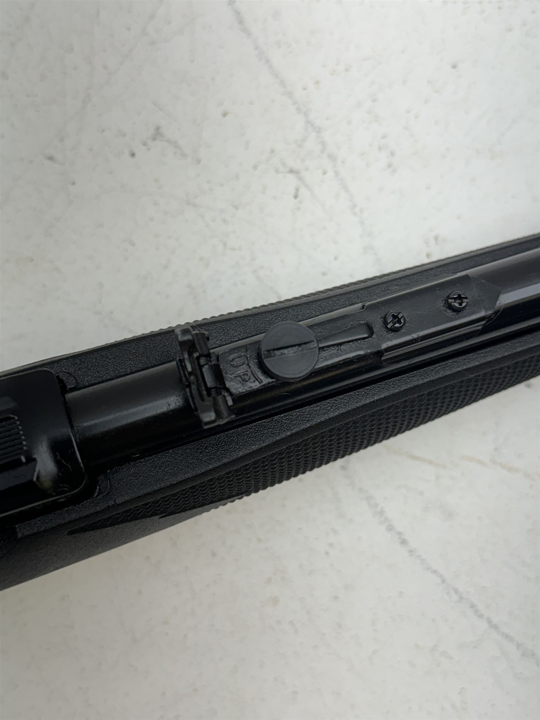 SECTION 1 FIREARMS CERTIFICATE REQUIRED - New Magtech MOD 7022 semi-auto .22 rifle 61cm (18") barrel - Image 15 of 15