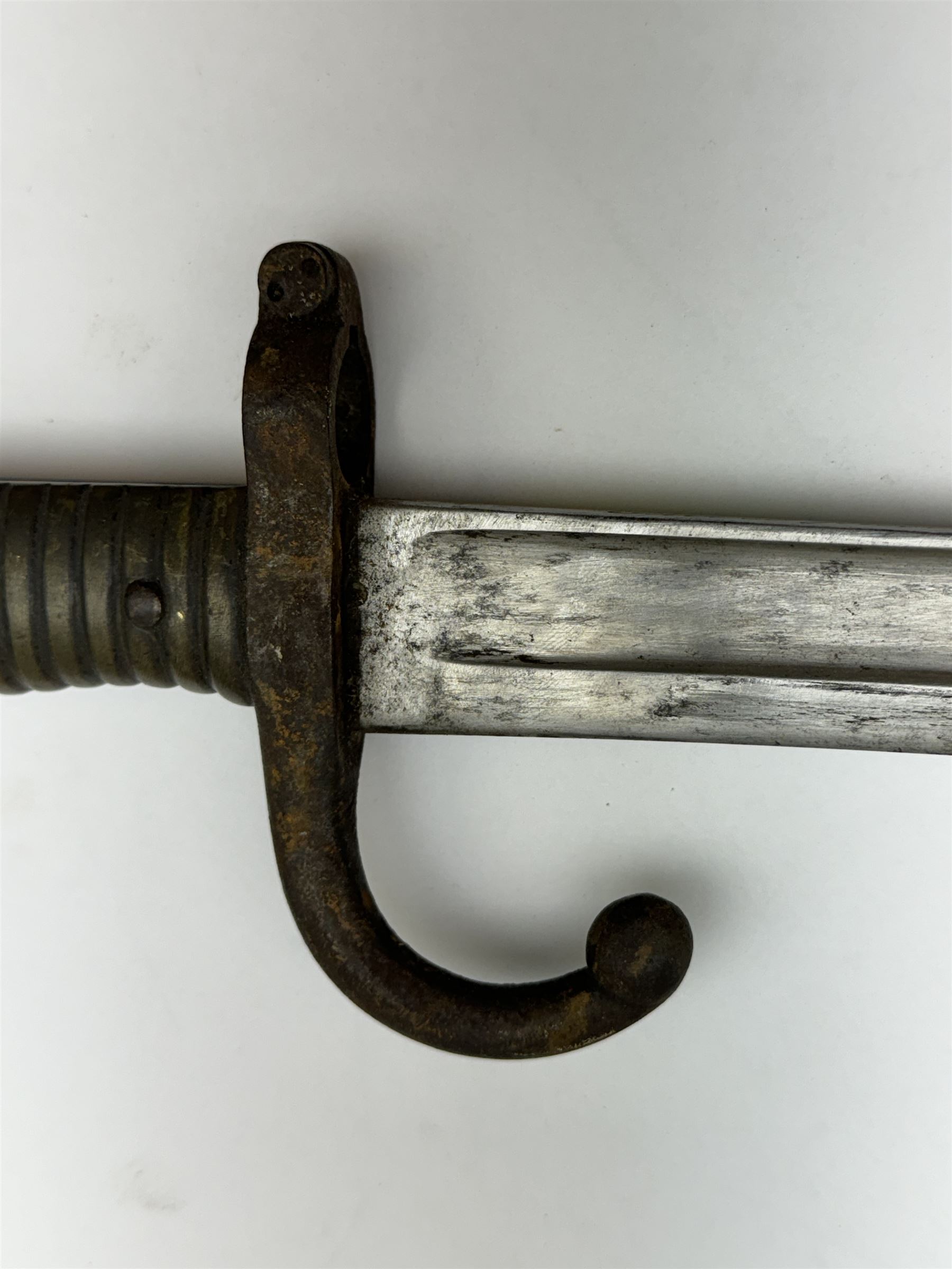 WWI French Chassepot Sword bayonet 57cm steel blade inscribed to the back-edge 'Tulle Juillet 1874' - Image 2 of 7