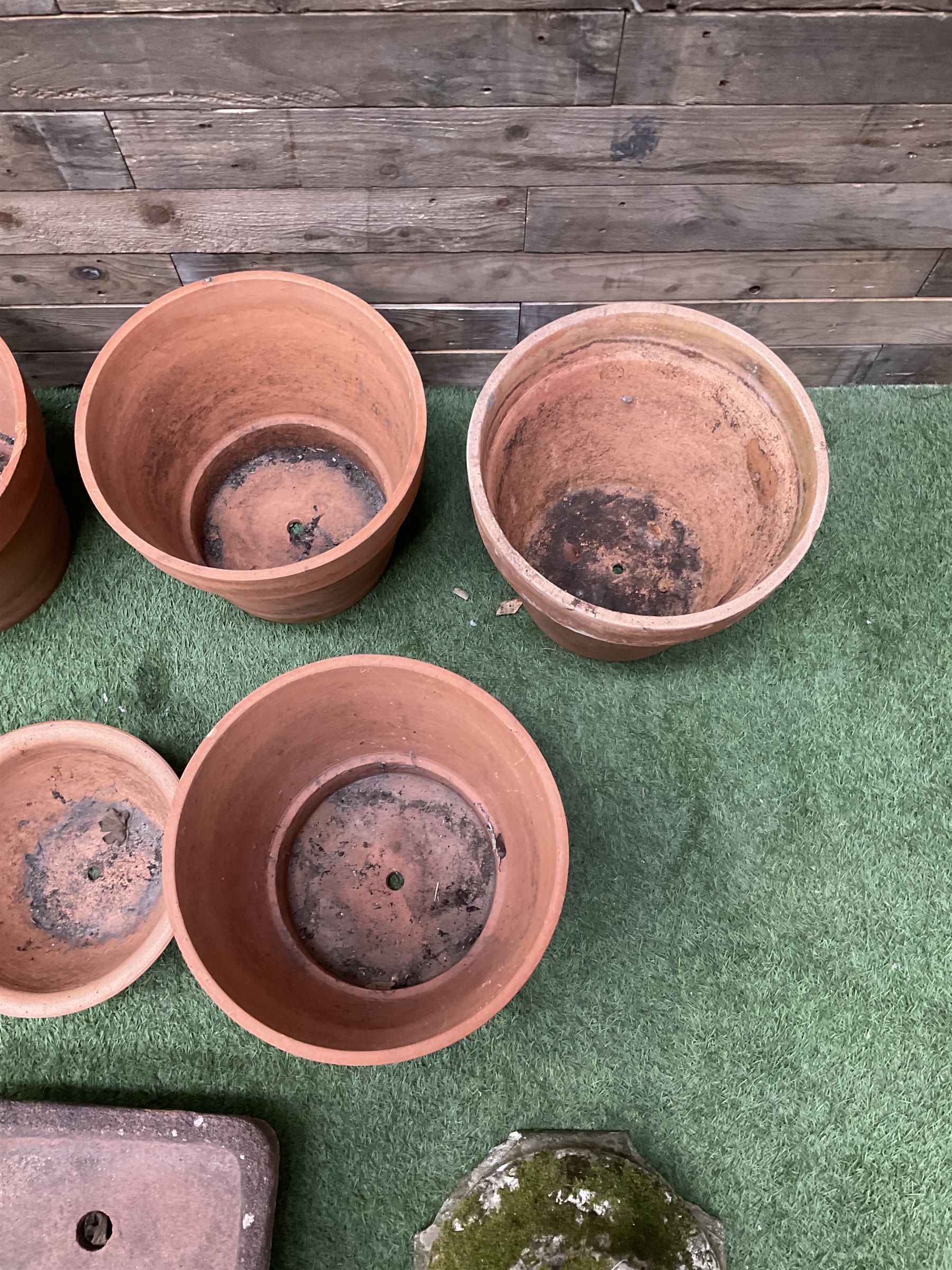 Set of five terracotta planters - Image 3 of 5