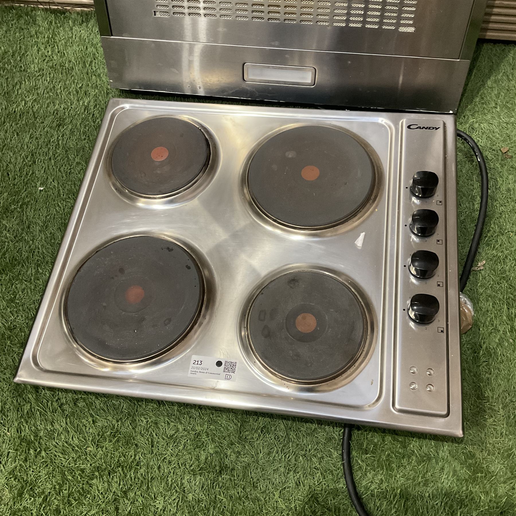 Candy four plate hob with extractor - THIS LOT IS TO BE COLLECTED BY APPOINTMENT FROM DUGGLEBY STORA - Image 2 of 3