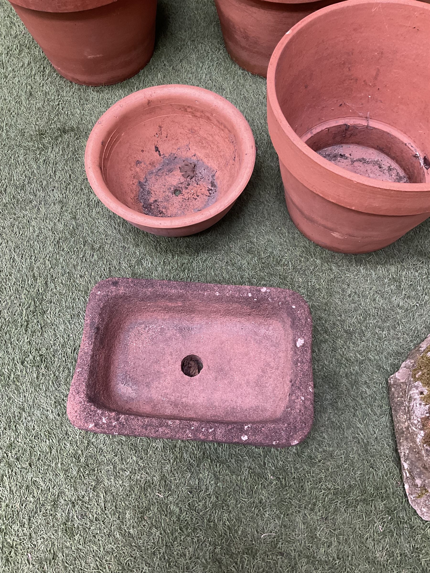 Set of five terracotta planters - Image 2 of 5