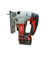 Milwaukee HD 18 JS cordless jigsaw with battery