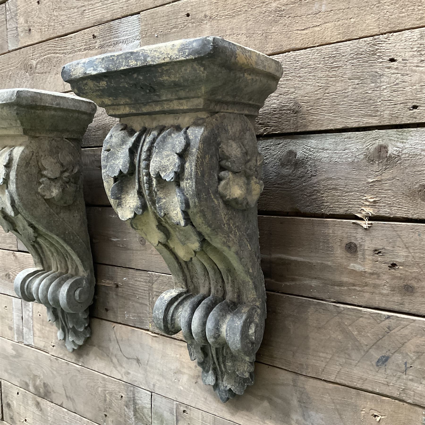 Pair of Victorian design cast stone architectural Corbel brackets - Image 3 of 4