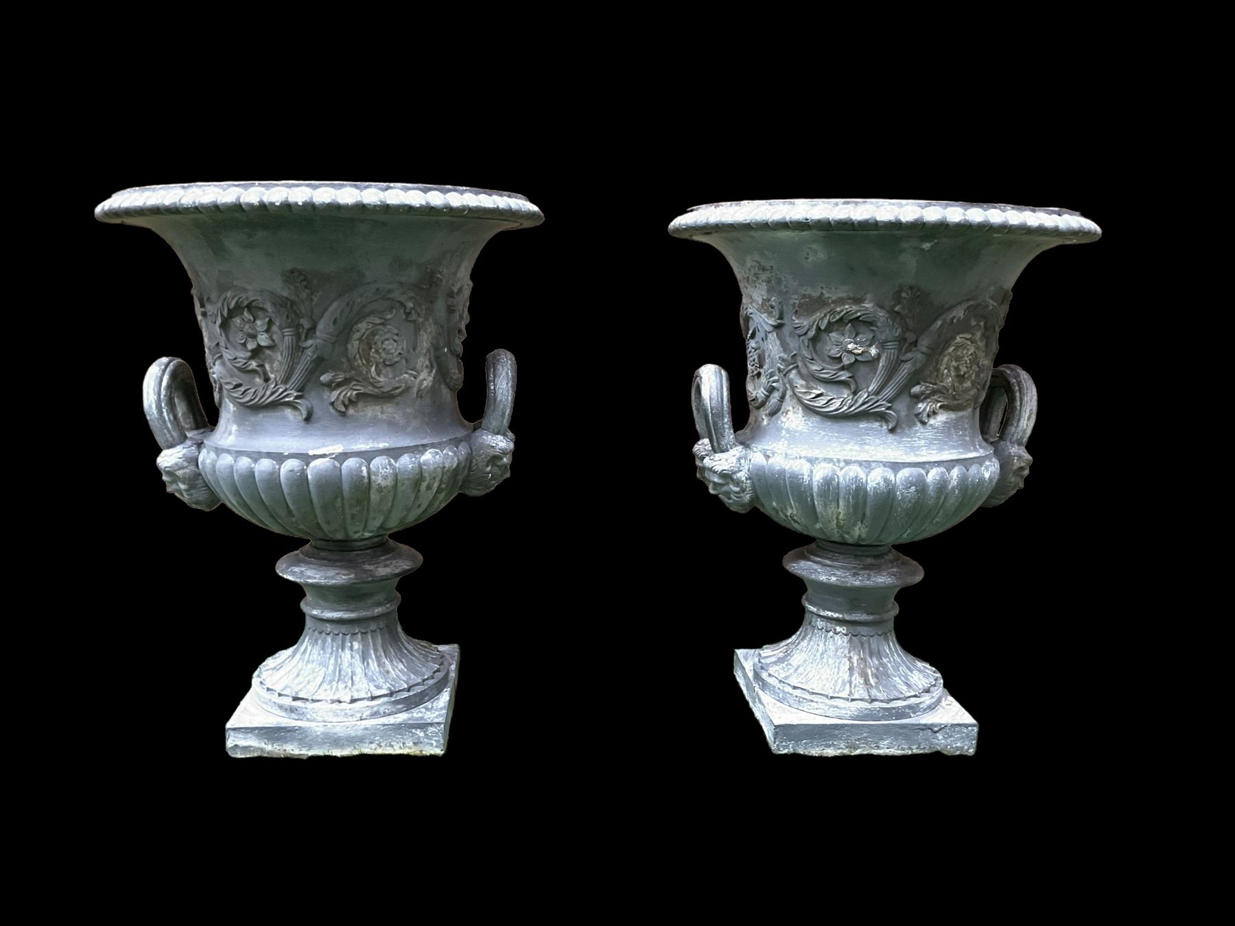 Pair of Victorian ornate cast iron garden urns - Image 2 of 5