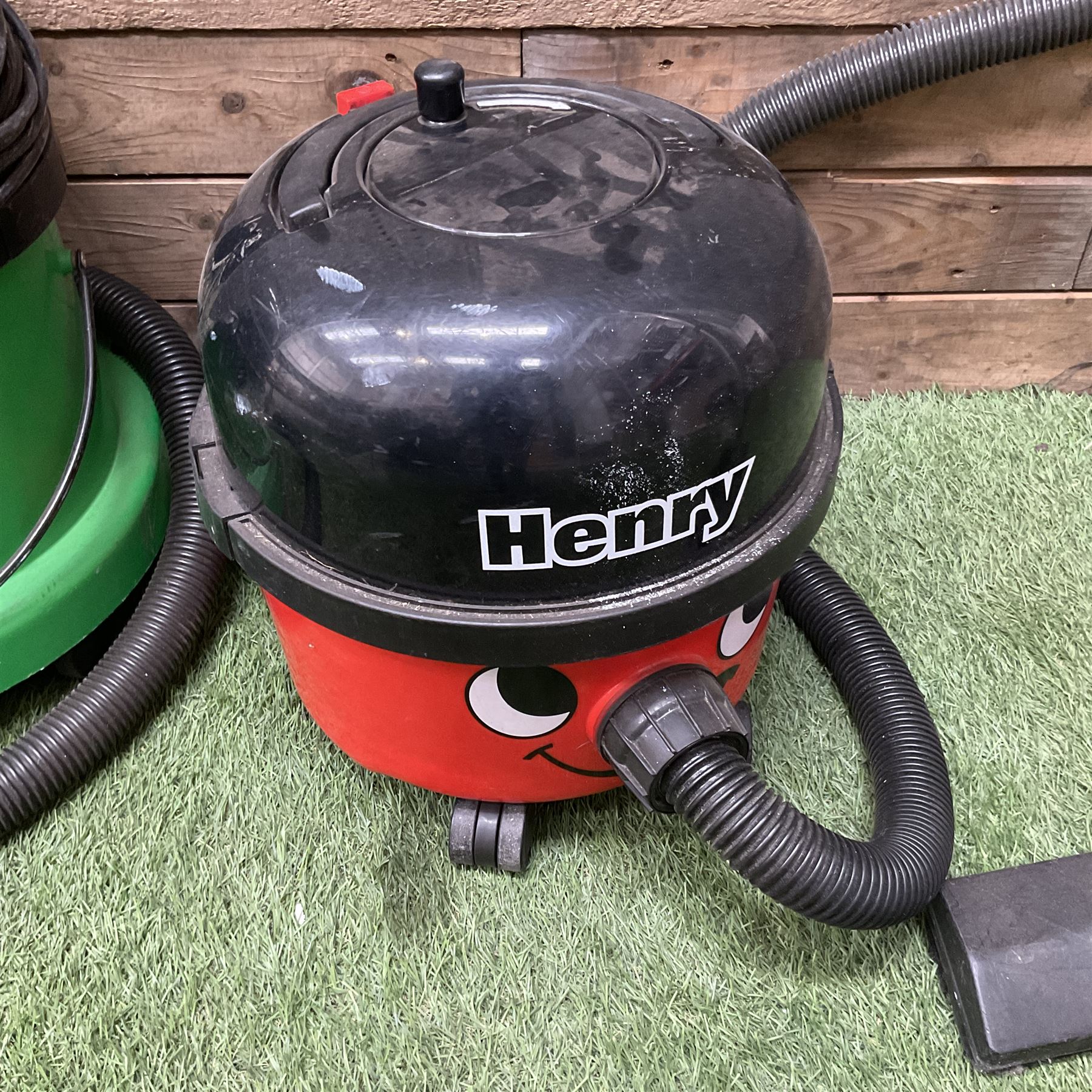 Henry and George wet and dry vacuum - Bild 2 aus 3