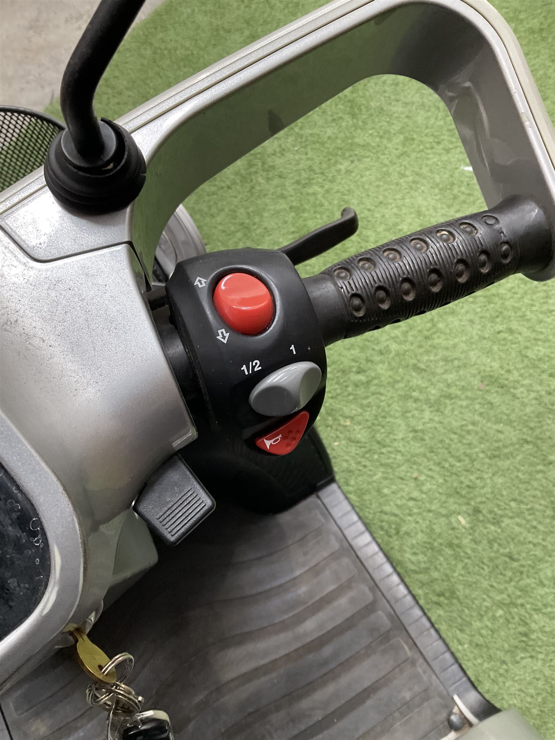 TGA Breeze-S 8mph mobility scooter with charger and keys - Image 4 of 6