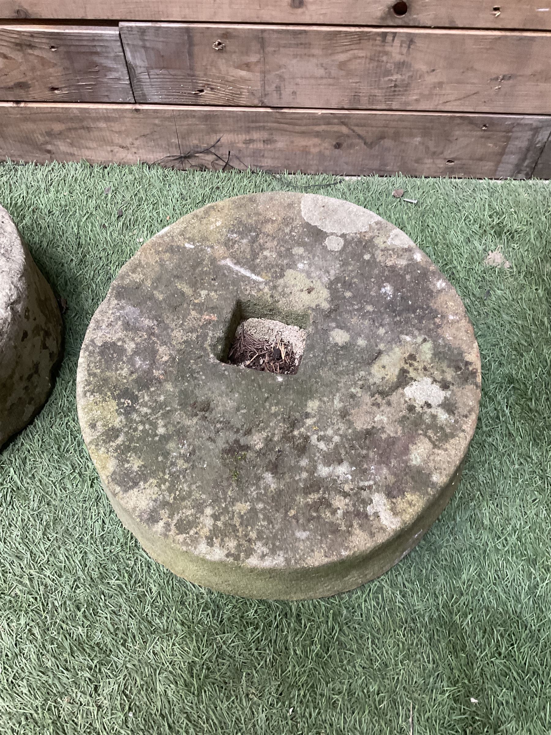 Pair of small stone mill stones and glazed pancheon - Image 2 of 4
