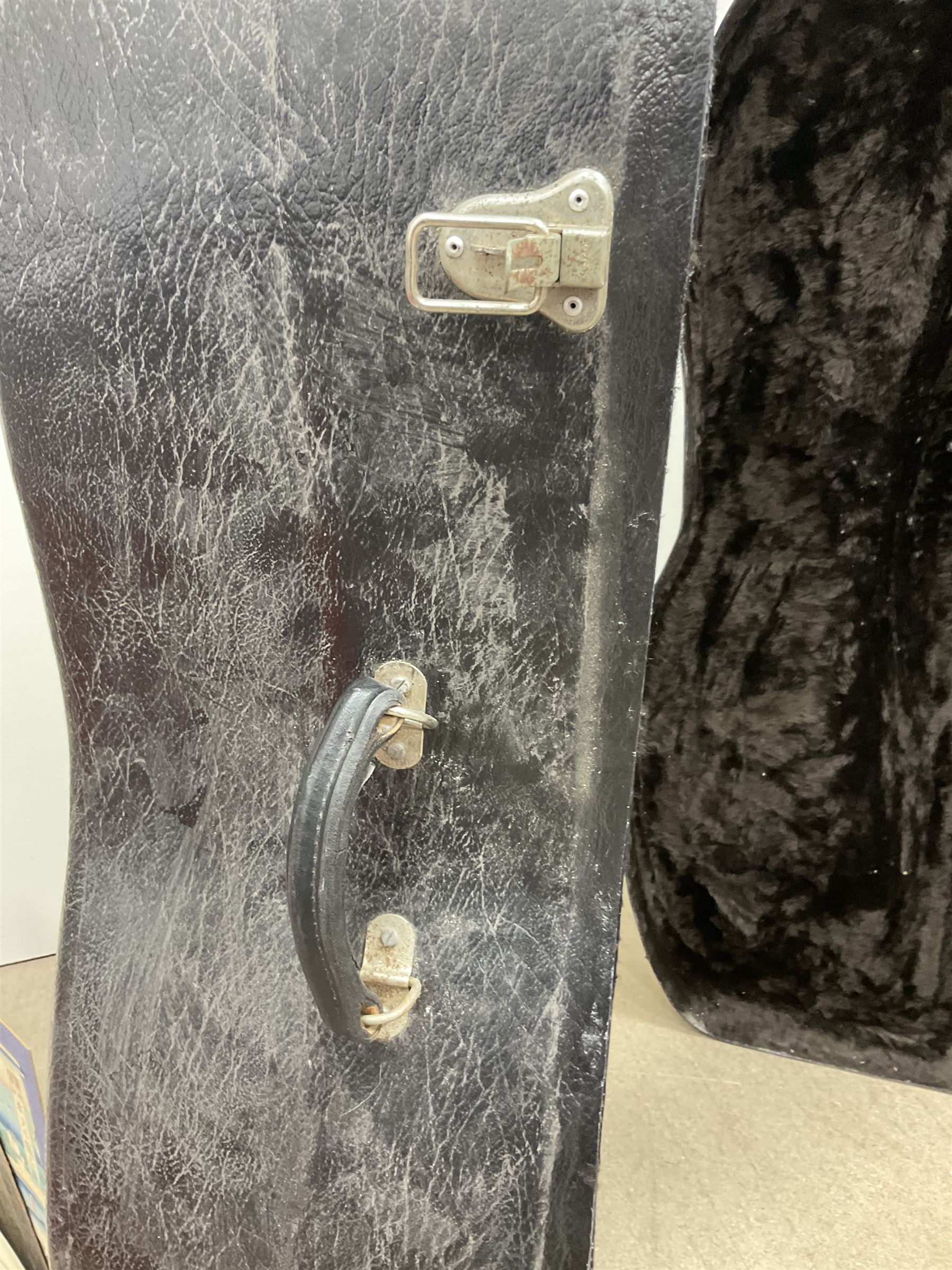 Velvet lined fibreglass double bass case H200cm - THIS LOT IS TO BE COLLECTED BY APPOINTMENT FROM DU - Image 5 of 7