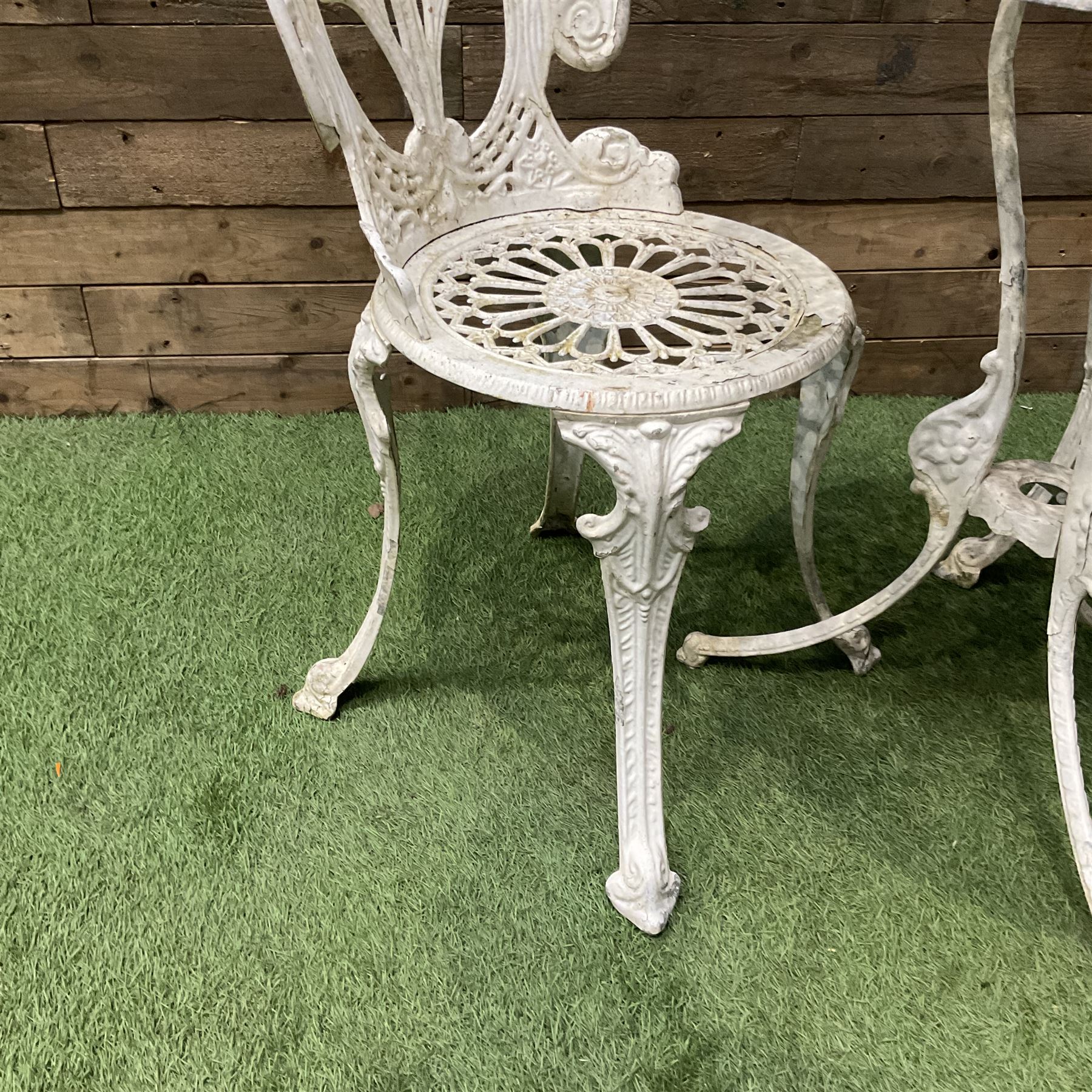 Cast aluminium circular garden table and two chairs - Image 4 of 5