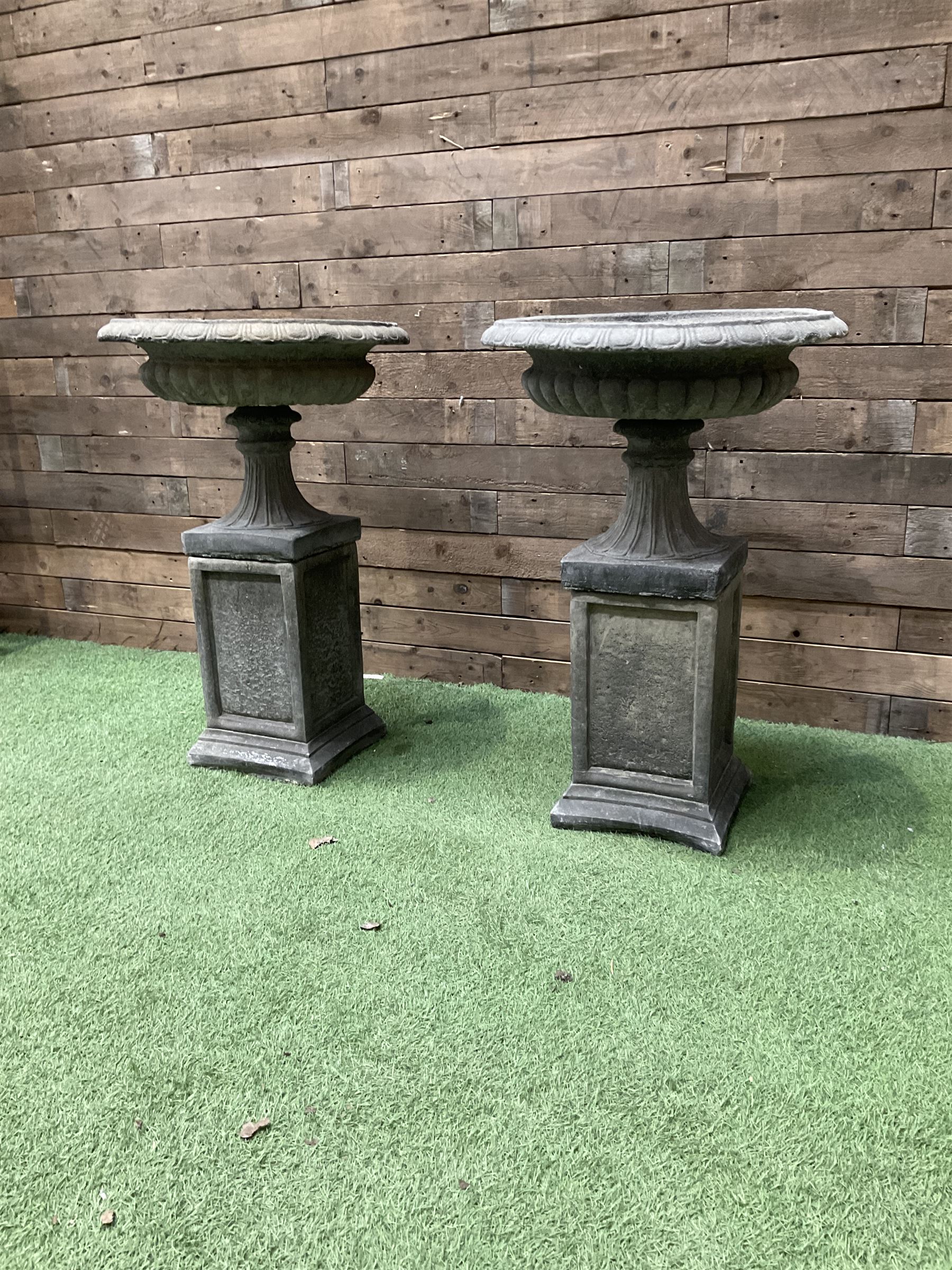 Pair of Victorian design cast stone squat garden urns - Image 2 of 7