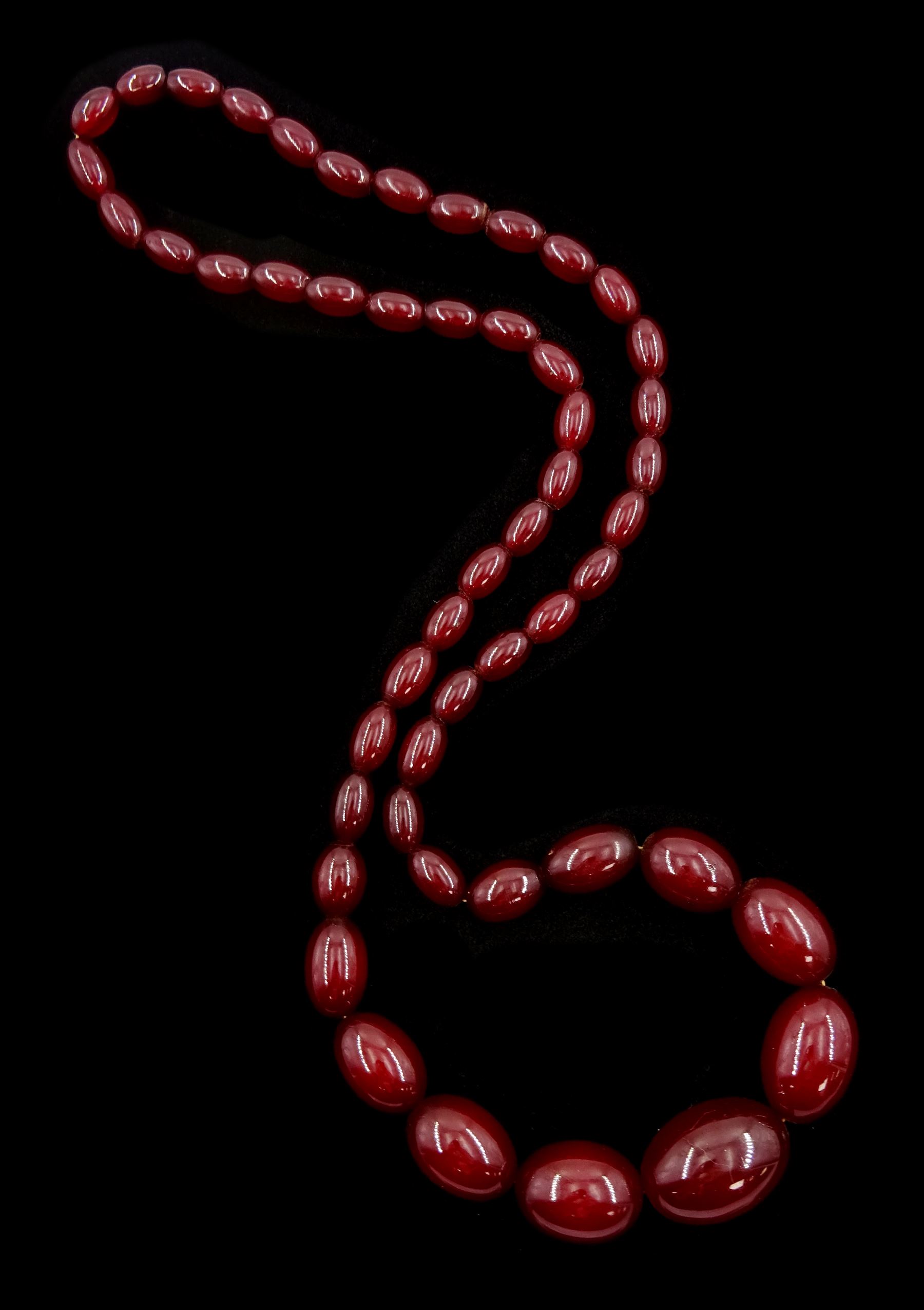 Single strand cherry amber bead necklace - Image 2 of 2