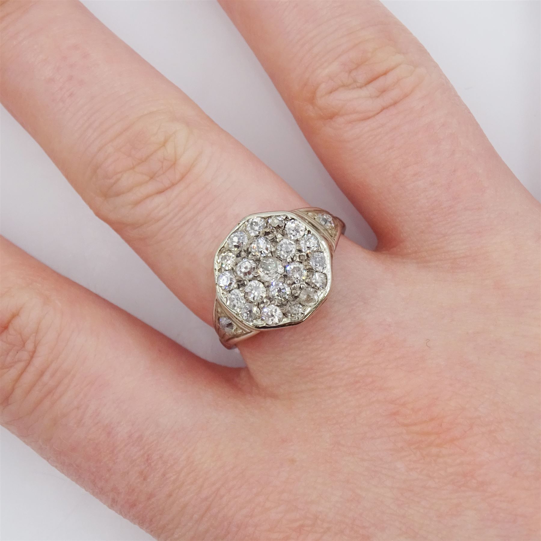 Early 20th century 18ct white gold and silver old cut diamond cluster ring - Image 2 of 4