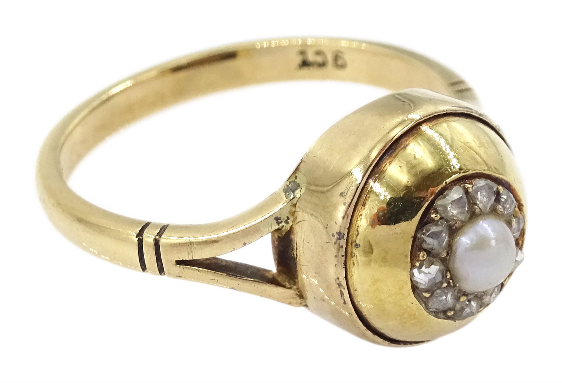 Early 20th century gold old cut diamond and pearl cluster ring - Image 3 of 4