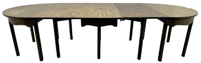 Early 19th century mahogany extending dining table - two D-ends