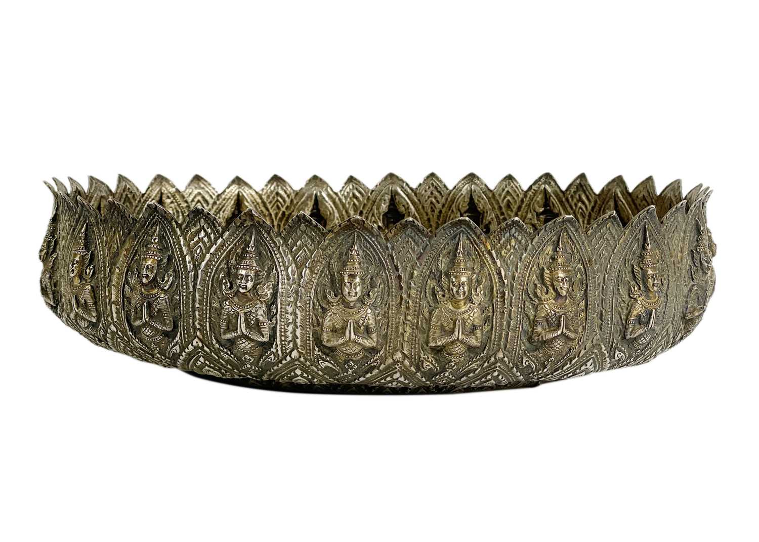 An Indian silver bowl, late 19th century. - Image 2 of 5