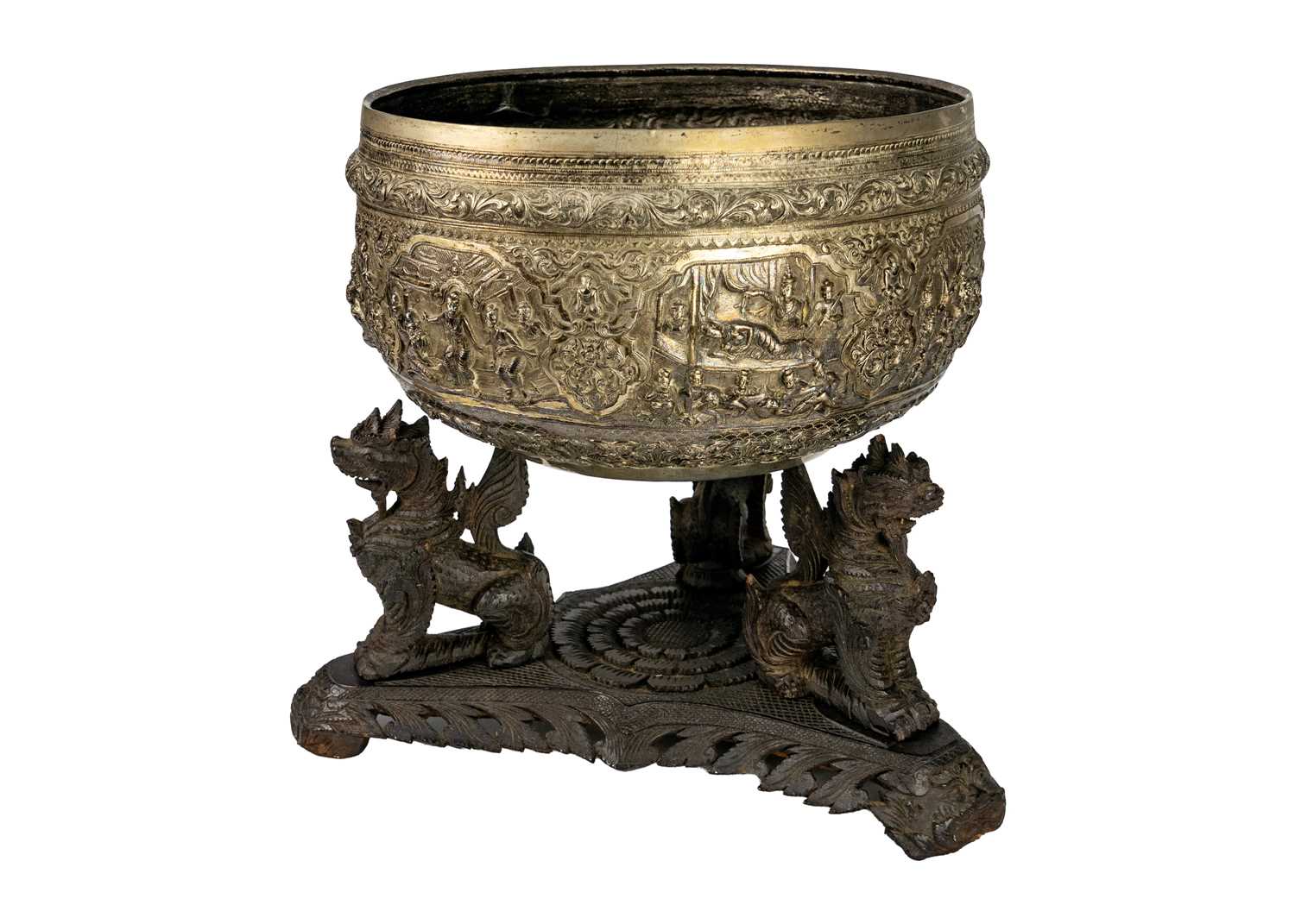 A large Indian silver bowl, circa 1900. - Image 7 of 14