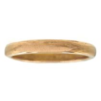 A 22ct hallmarked gold band ring.