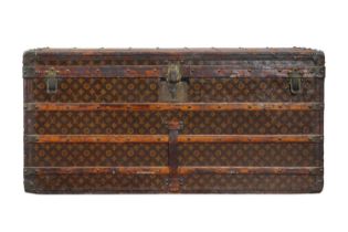 Louis Vuitton - An impressive early 20th century trunk.