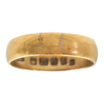 A 22ct hallmarked gold band ring.