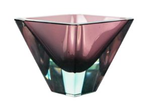 Kaj Franck (1911-1989) Nuutajarvi Notsjo Prisma small glass vase.