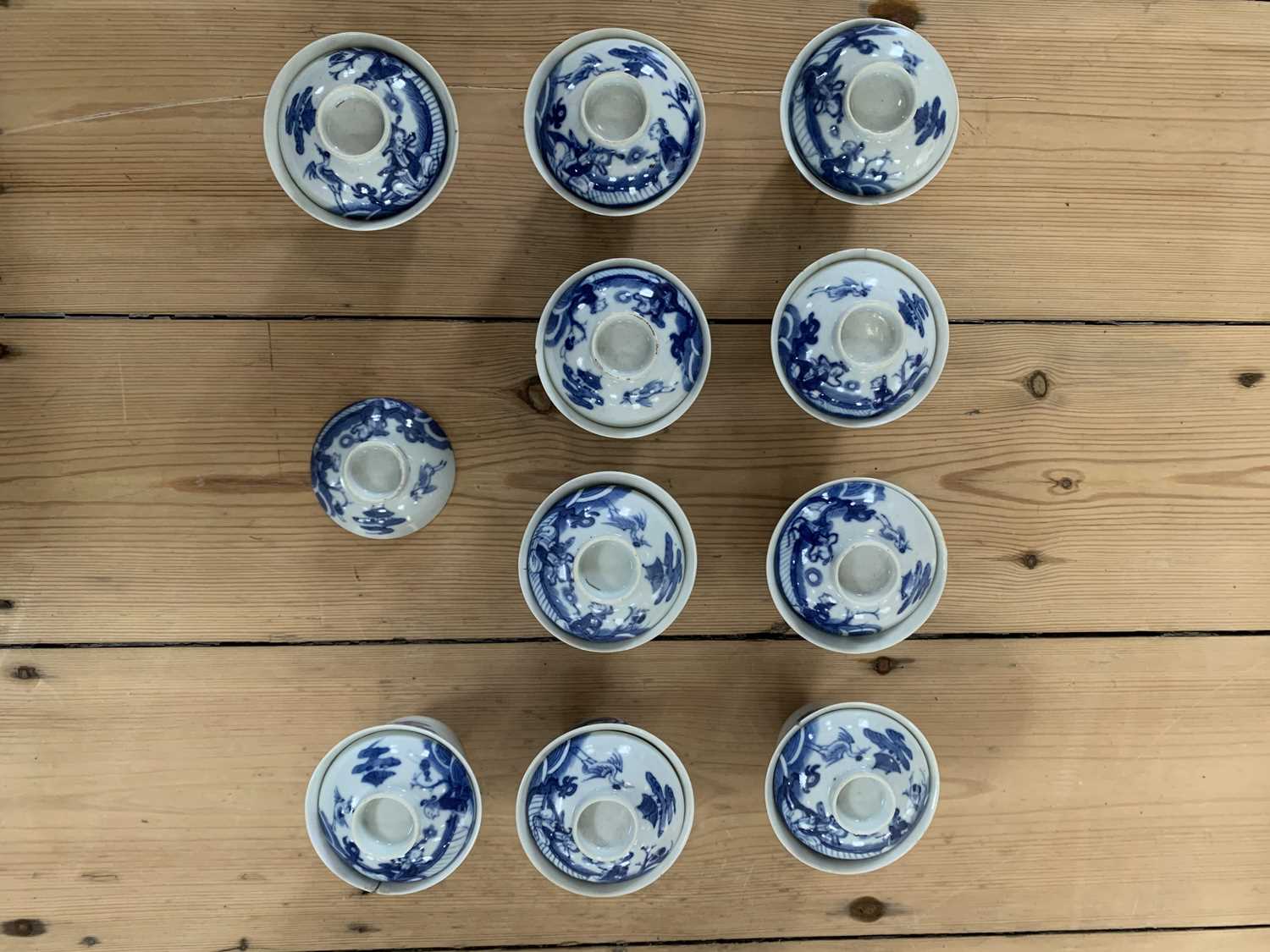 A set of Chinese blue and white porcelain cups, covers and stands, 18th century. - Image 17 of 41