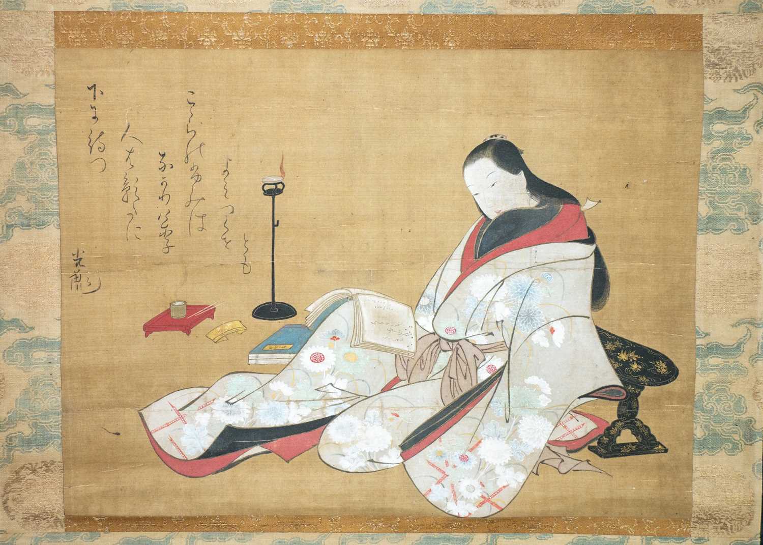 A Japanese painted scroll depicting a geisha reading, 19th century. - Image 2 of 3