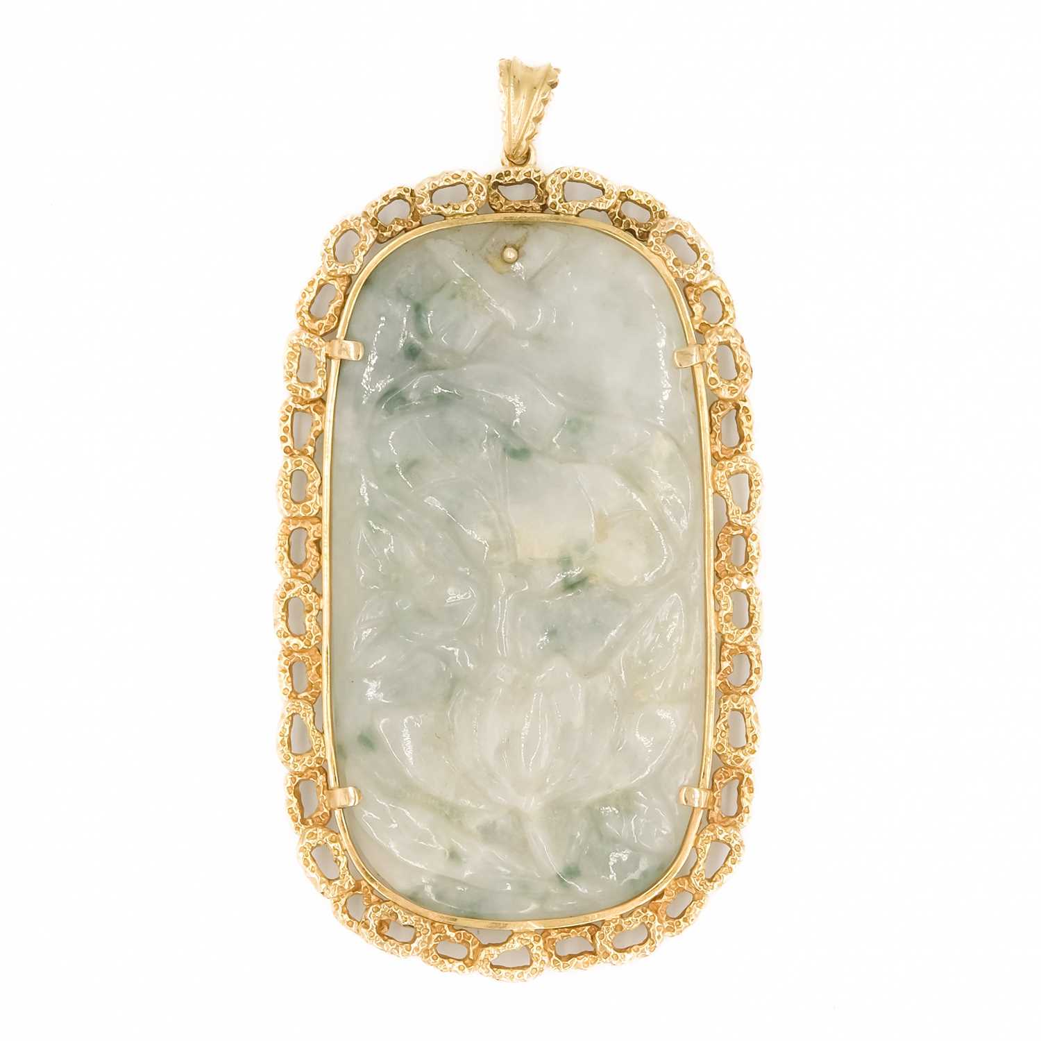 A carved jade and 9ct mounted pendant. - Image 3 of 3