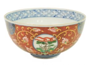 A Japanese porcelain bowl, late Meiji period.