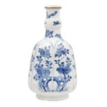 A Chinese blue and white hookah base, Kangxi, 1662-1722.