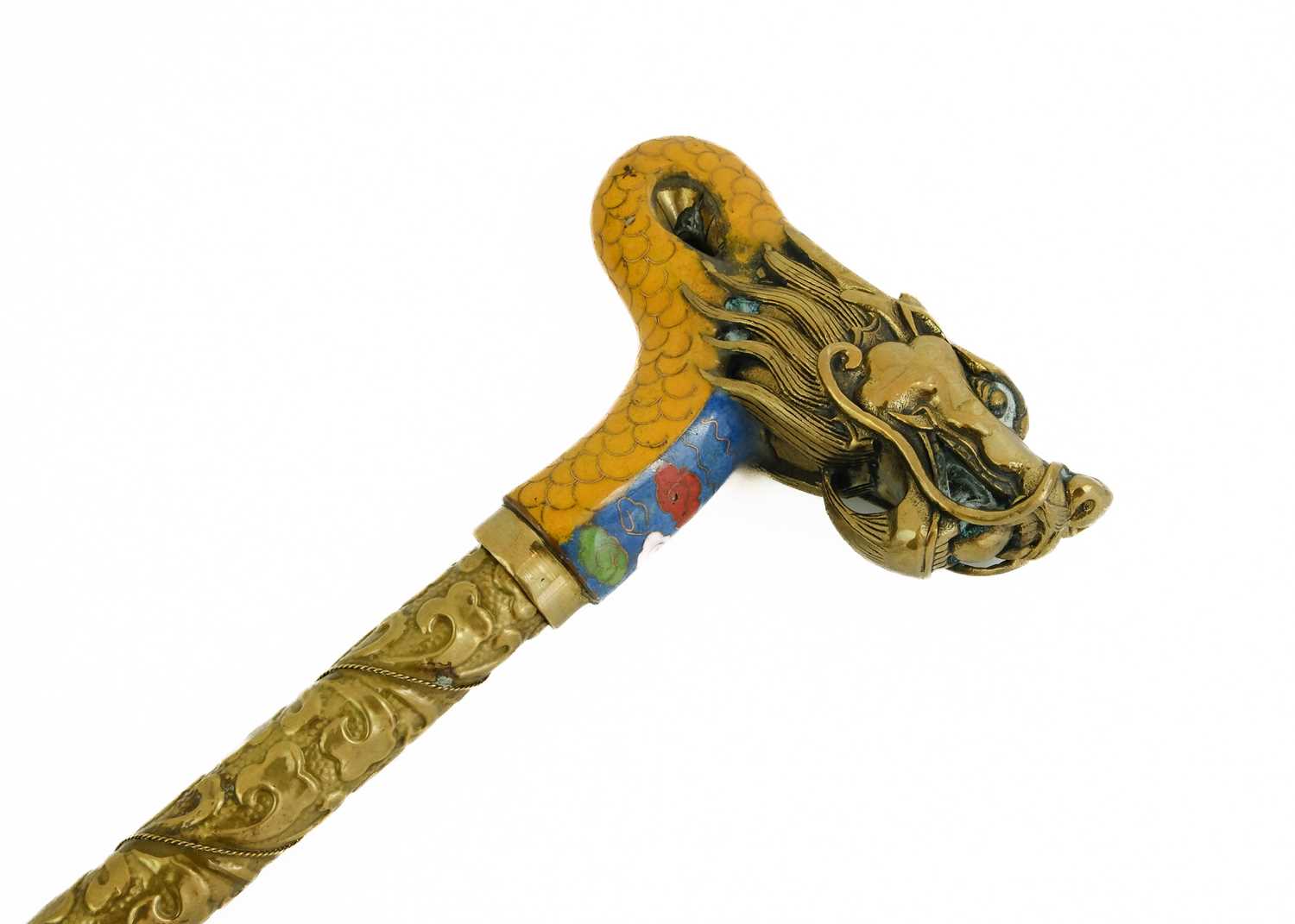 A Chinese cloisonne & brass walking cane handle, early 20th century. - Image 7 of 7