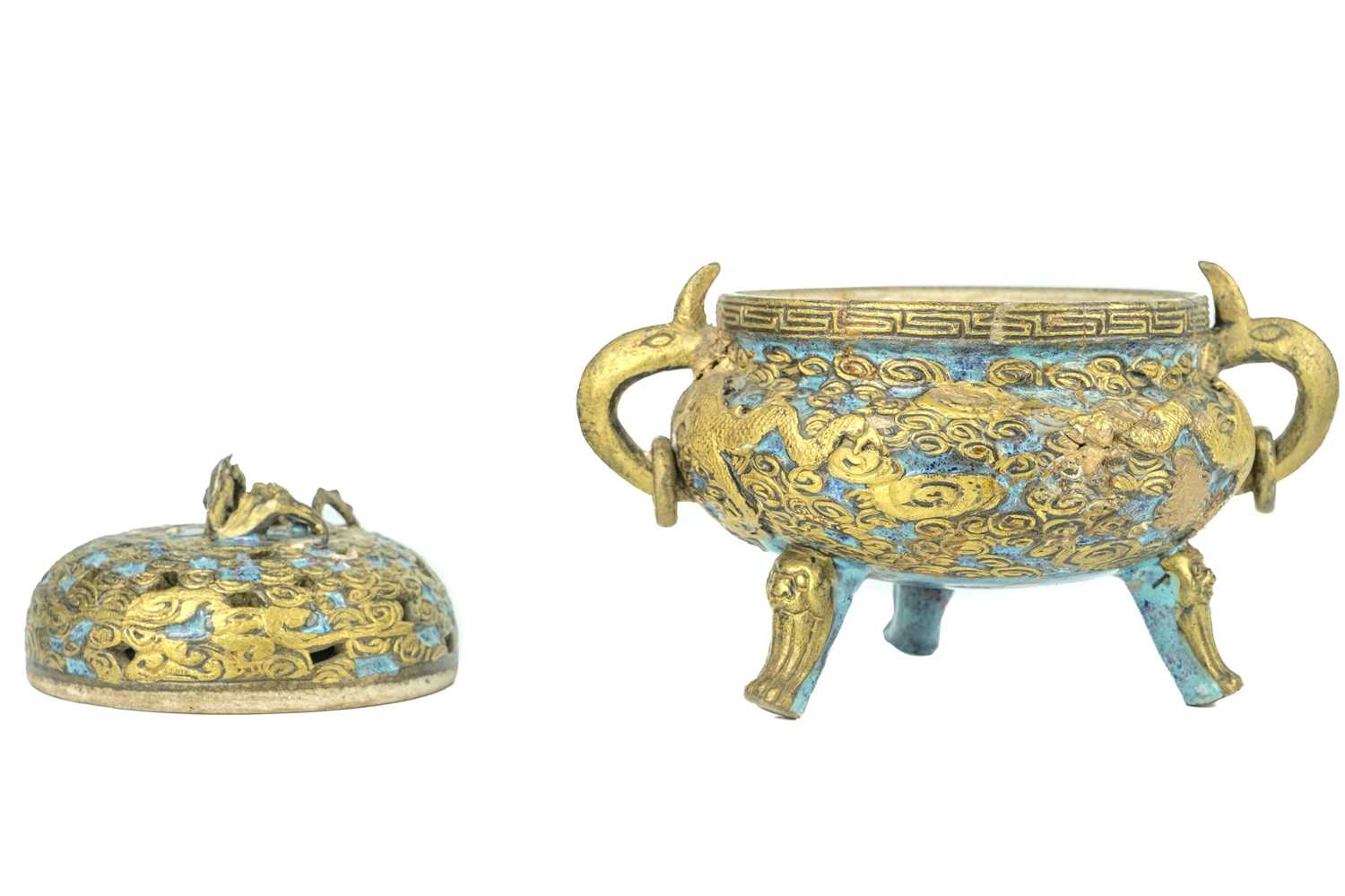 A rare Chinese porcelain censer, Qianlong mark and period. - Image 4 of 21